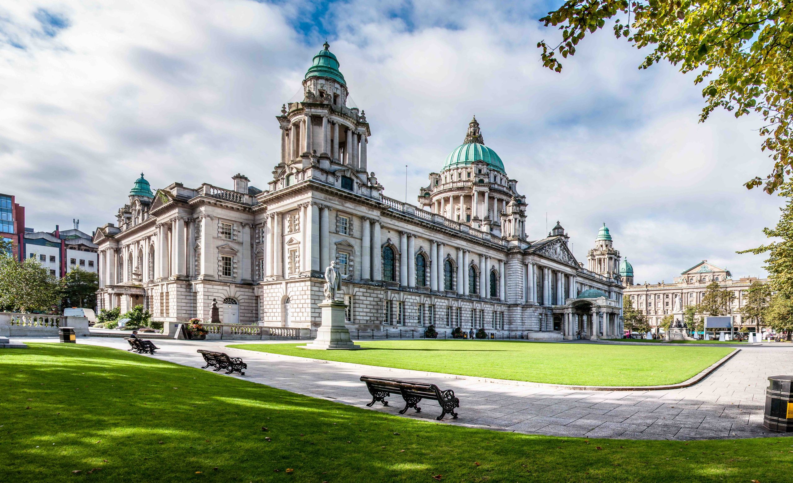 Stay in the heart of Belfast Stay in the heart of Belfast