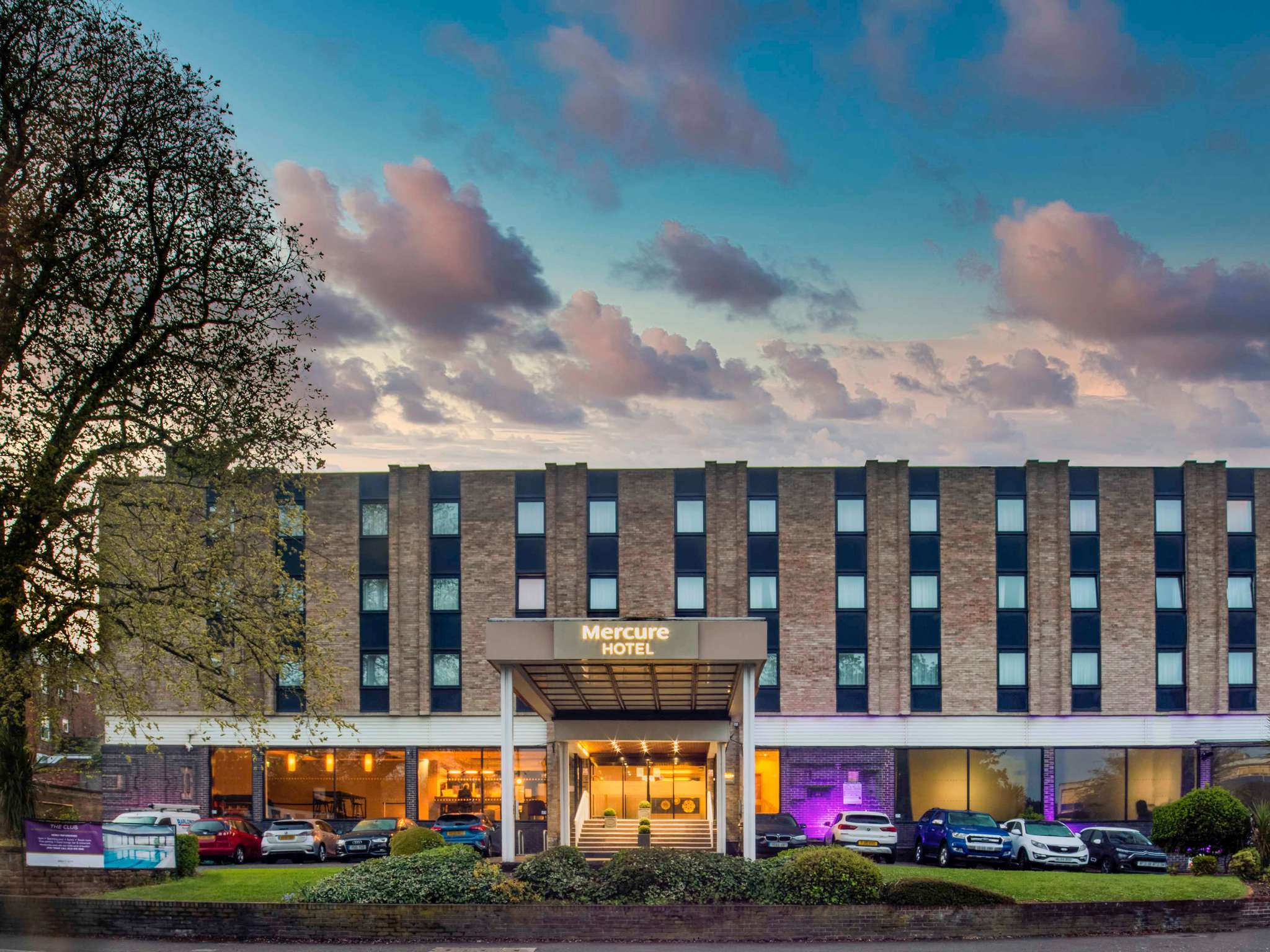 Four-Star Hotel Four-Star Hotel