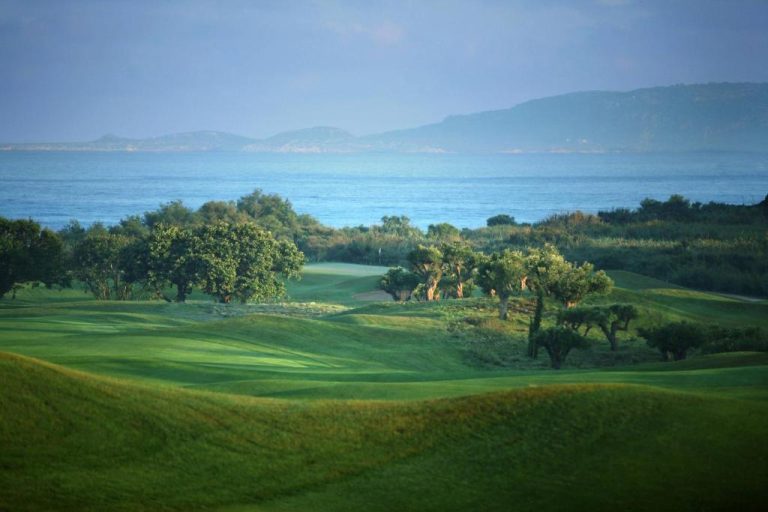 Five rounds of golf Five rounds of golf