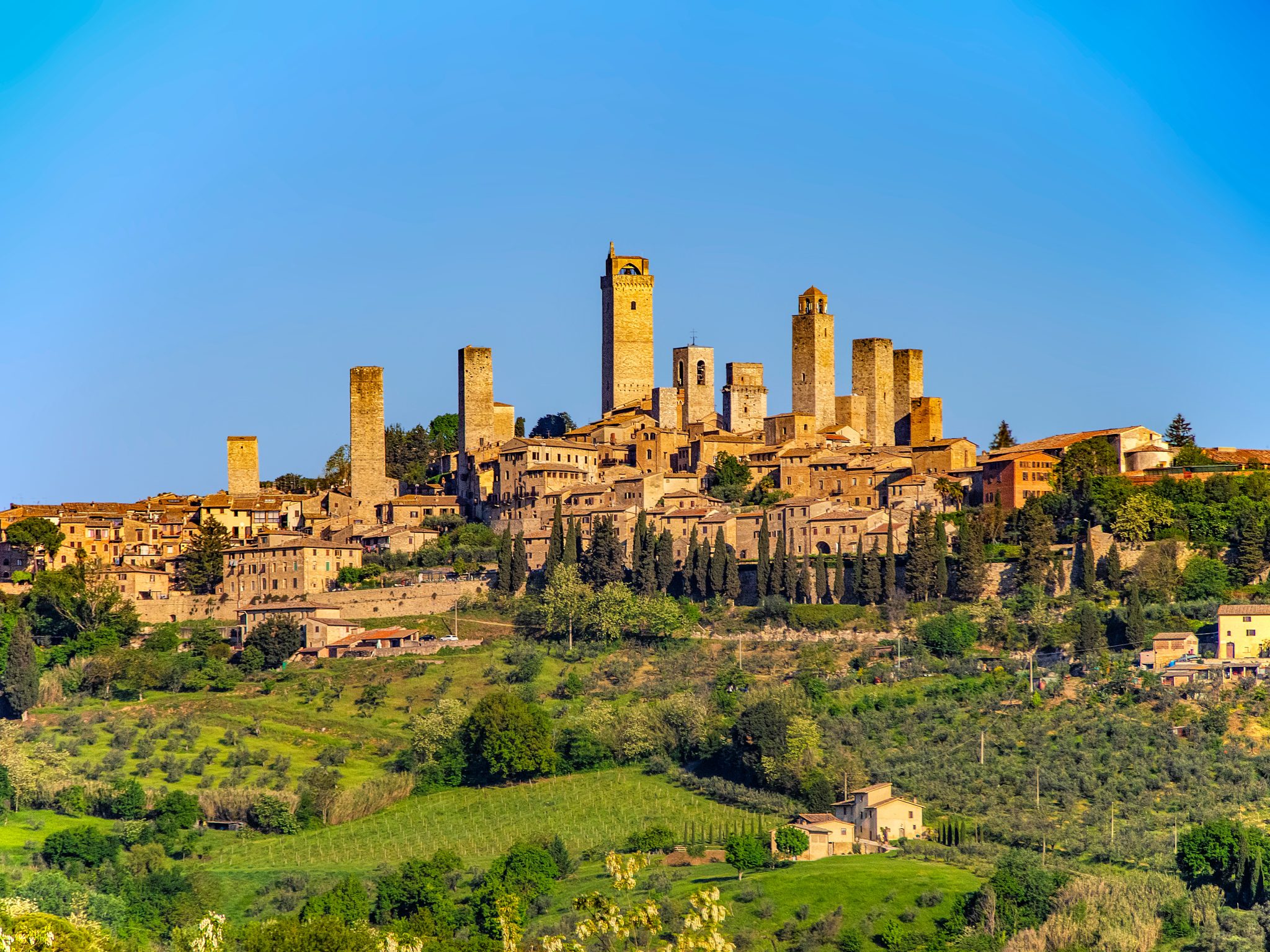 Walking Tuscany's Hilltop Towns, Italy