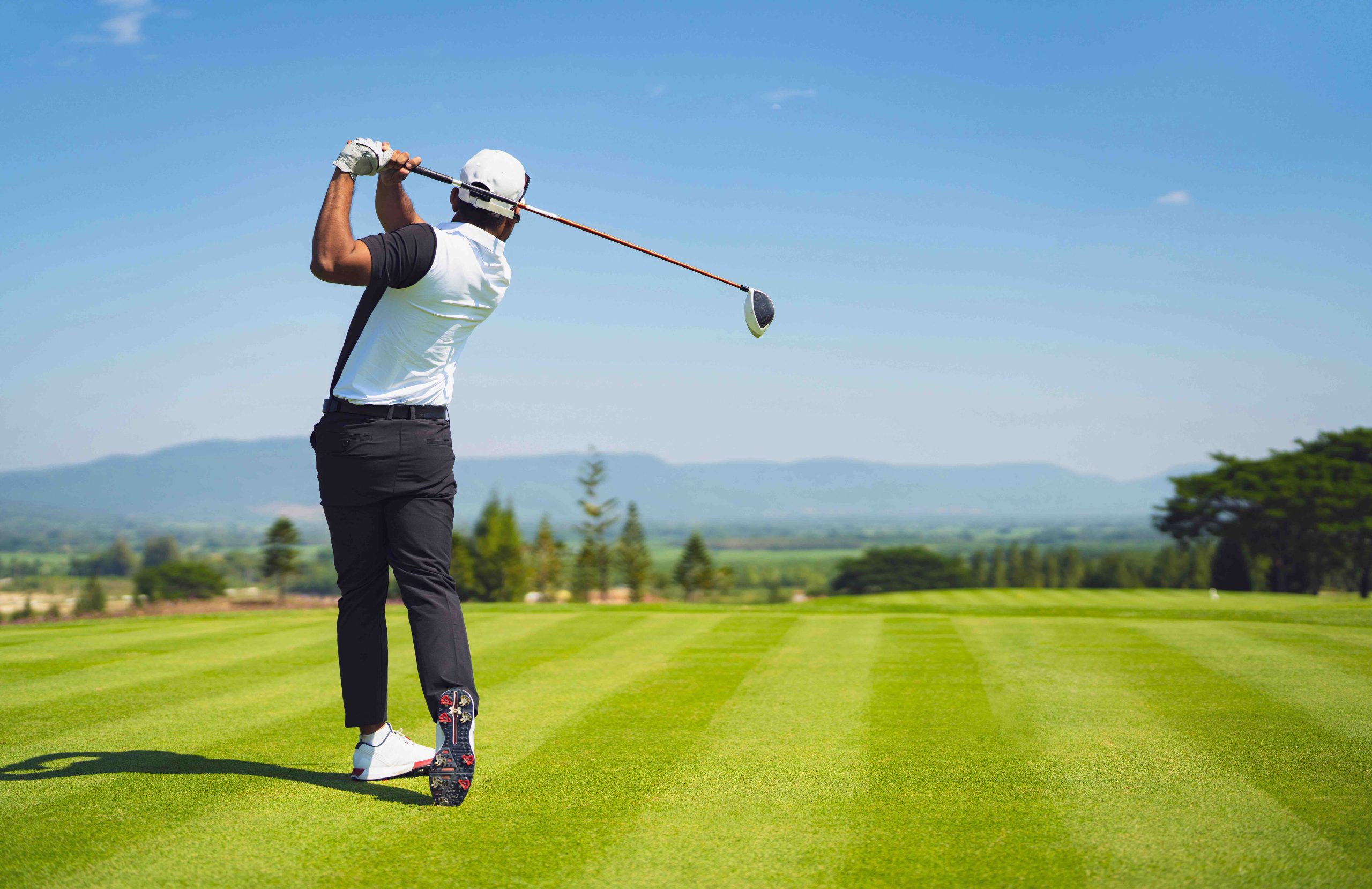 The Ultimate Guide to Travelling Solo as a Golfer