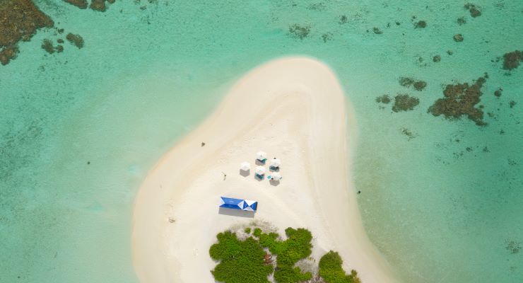 Day Fourteen: Maayafushi Sandbank/Madivaru Finolhu