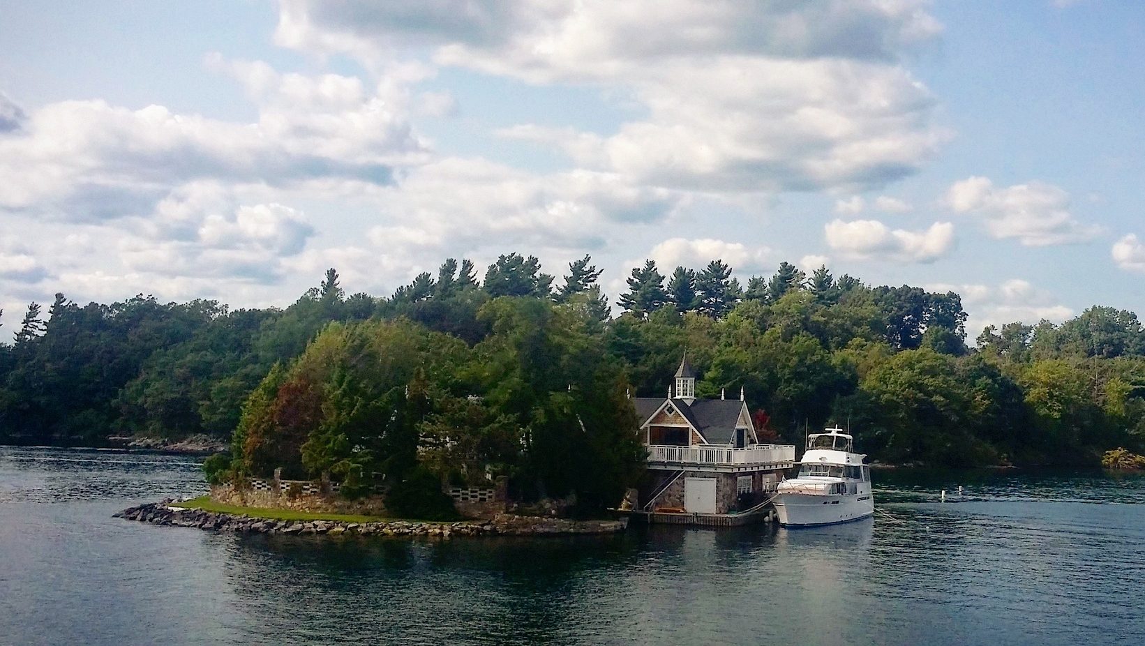 Day Four: Toronto – Thousand Islands – Ottawa 