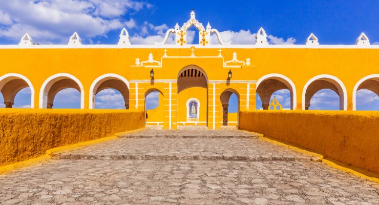 Day Five: Explore the colonial towns of Merida and Izamal 