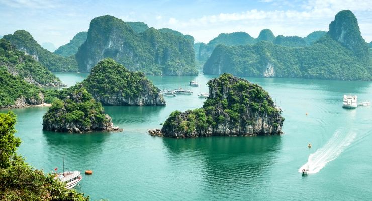 Day Four: Cruise the otherworldly beauty of Halong Bay