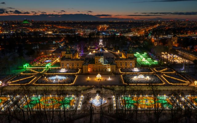 Day Three: 'Royal Garden of Light' Exhibition at the Wilanow Palace