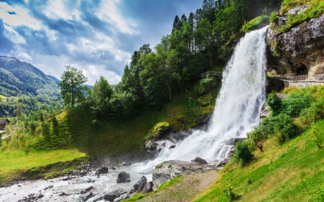 Vorringfoss & Steindalfoss Falls