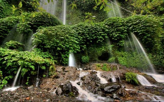 Benang Kelambu Hike