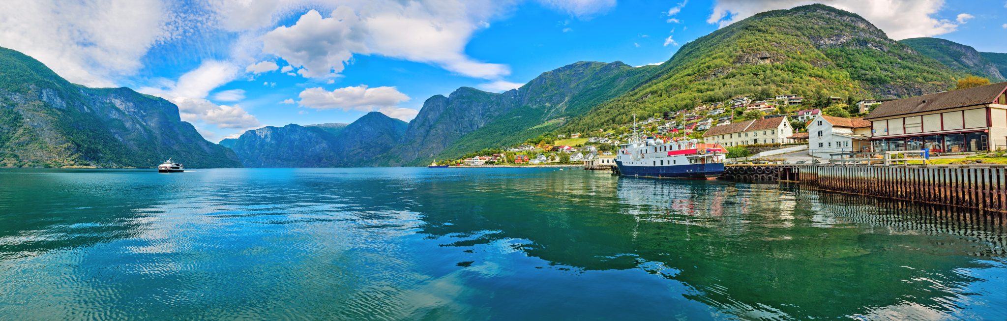 Discover Summertime Fjordlands Cruise