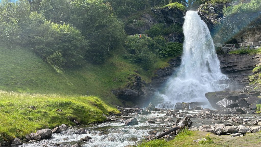 Day Five: Steinsdalsfossen & Bergen 